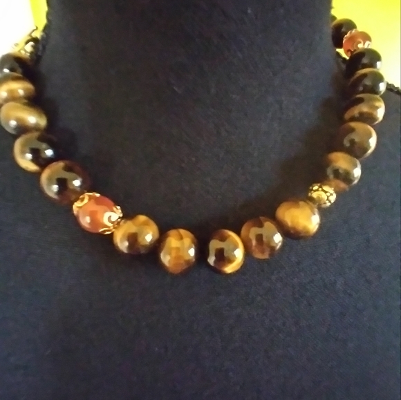 💎🎁 NEW 💥Genuine AA Grade 12 mm Tigereye, Carnelian & Claddah Toggle necklace - Picture 5 of 7